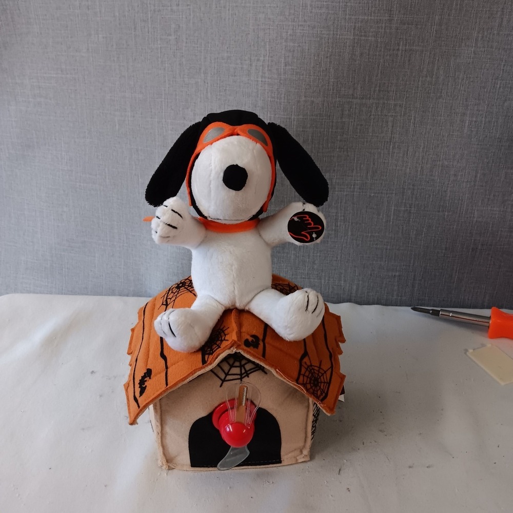Peanuts Snoopy Halloween Animated Plush Doghouse Musical Light Up Propeller Ace - Picture 3 of 11